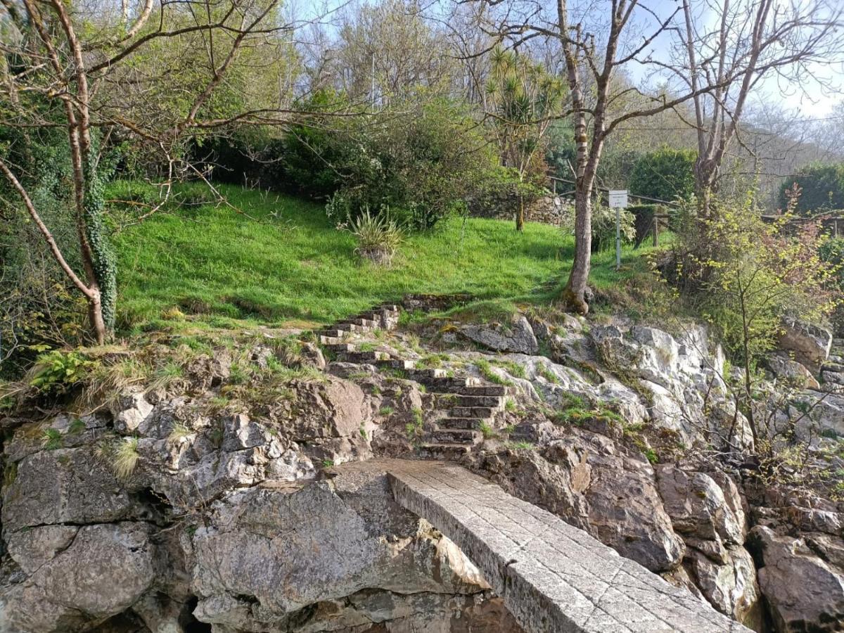 La Salmonera Cangas De Onis Caño Eksteriør bilde